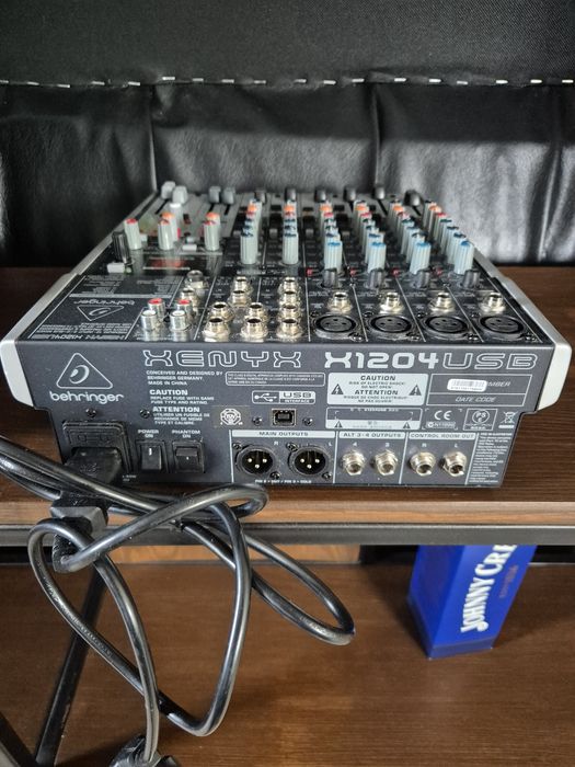 Behringer Xenyx X1204USB