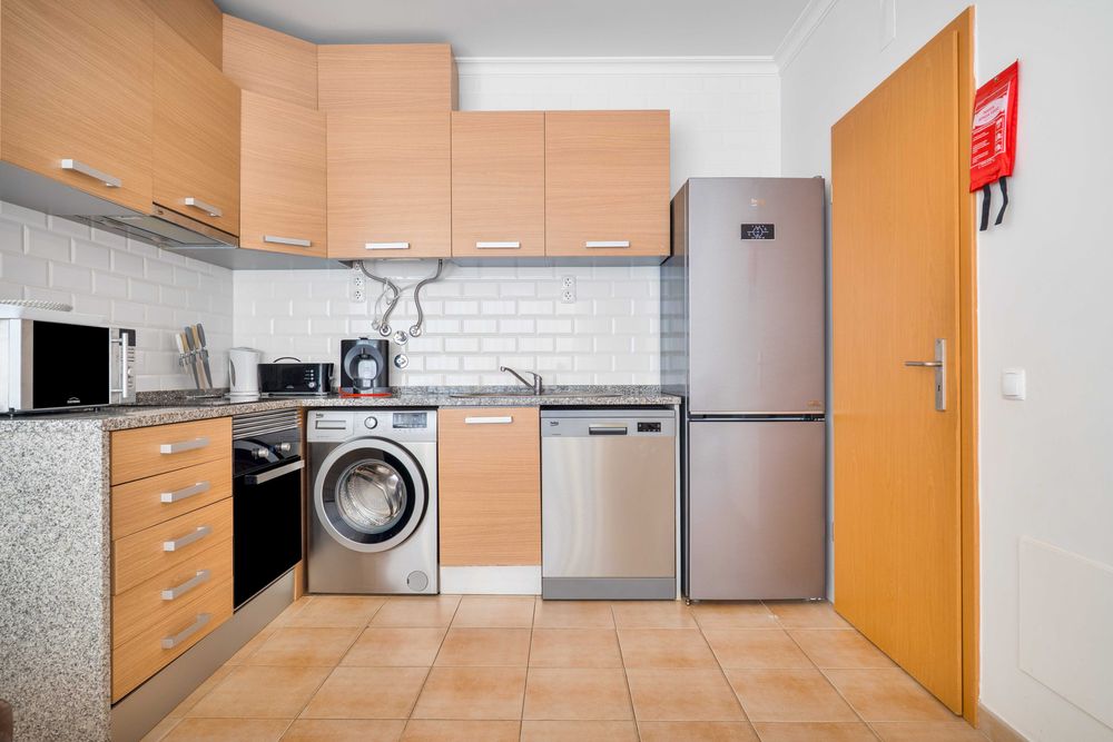 Apartamento T2 perto da Praia com Garagem e Piscina