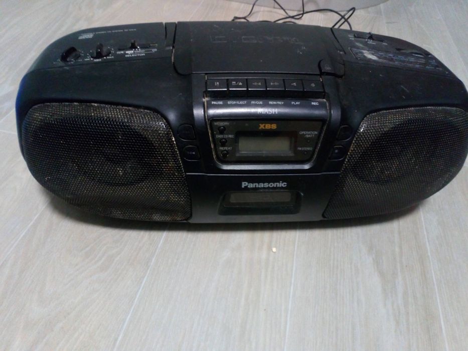 Музичний центр  хіт 2000-х