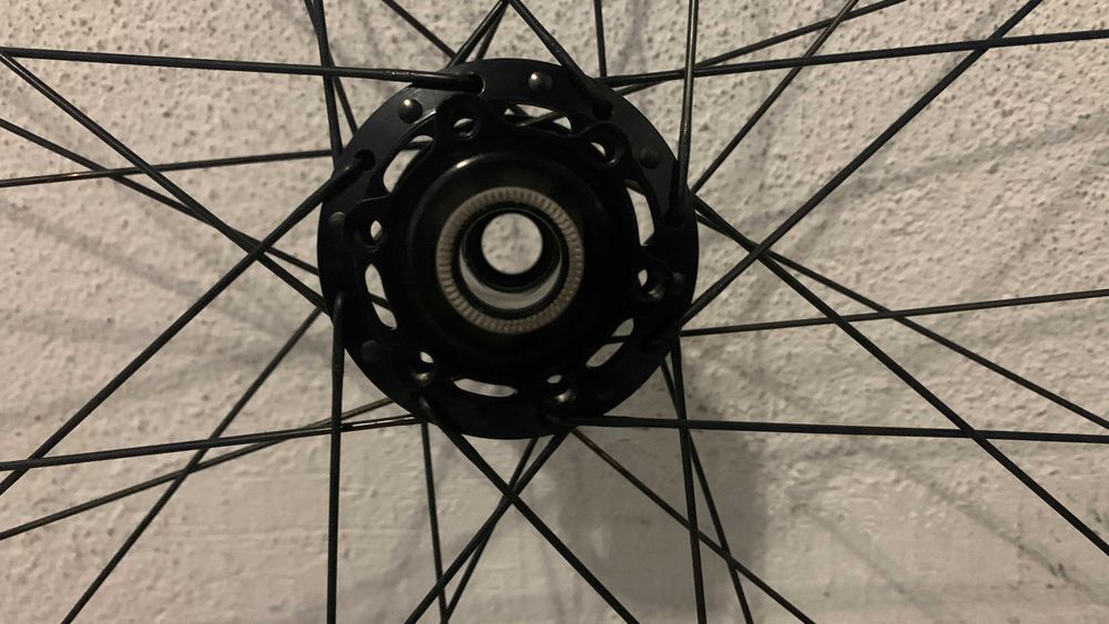Roda Frente 26" TOP XC - Nova! DT Swiss 240s / NoTubes ZTR Alpine (672g)
