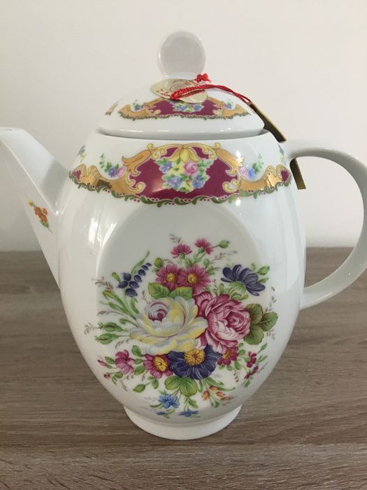 Bule com prato em Limoges