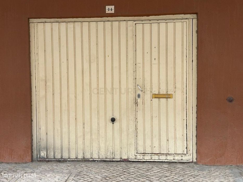 Garagem, Para Arrendar, na Ramada, Odivelas