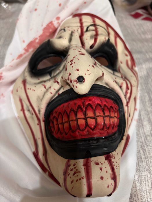 Máscara Terrifier nova