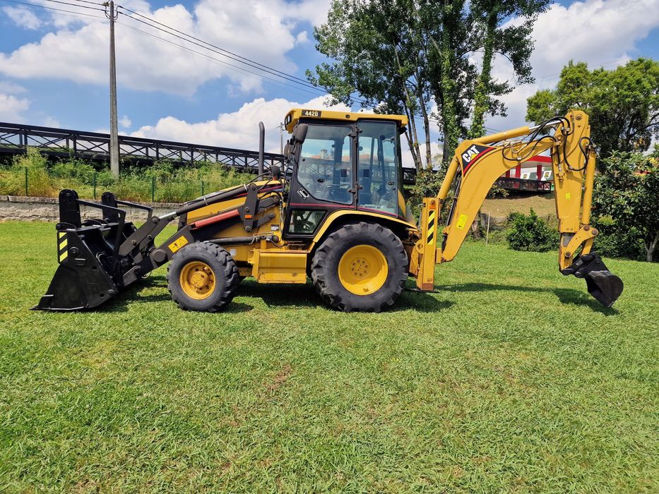 Retroescavadora caterpillar