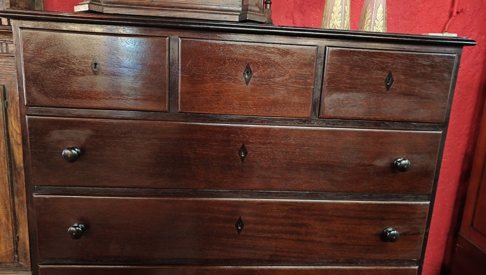 Cómoda D. Maria de Invulgar Tamanho