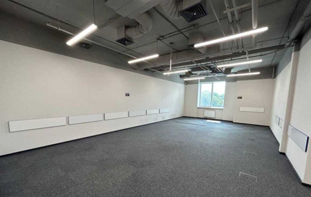 Продаж офісу, бізнес центр «Преміум» класу «В»