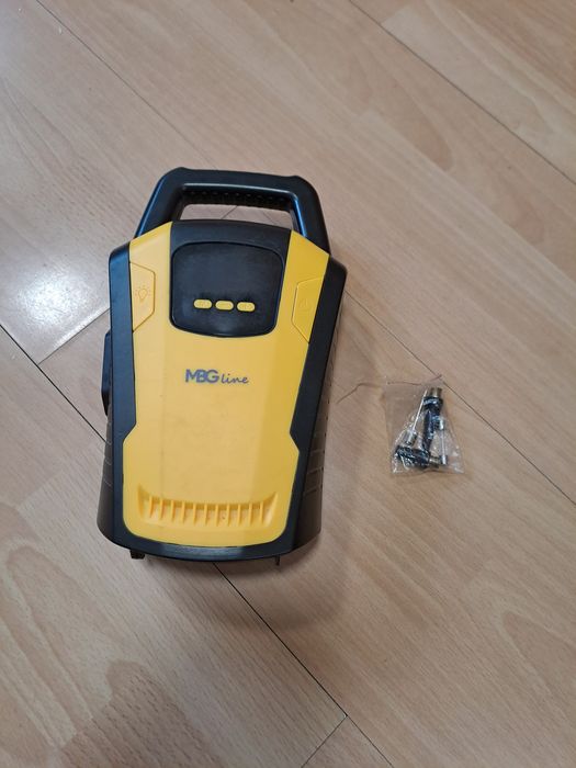 Pompa kompresor samochodowy.