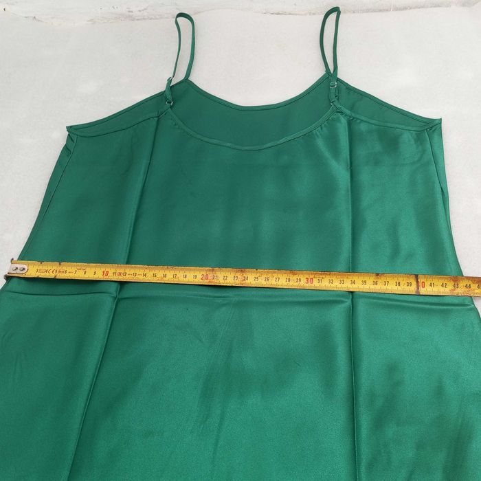 Женская ночная сорочка - приятный материал .