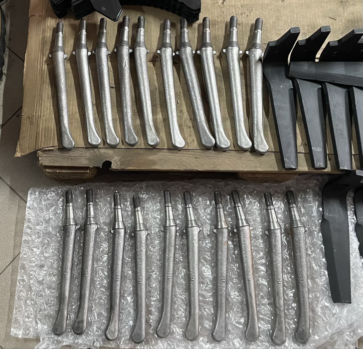 Ząb brony aktywnej Lely 116.990.11.48 z kropelką RH2AG długość 370mm