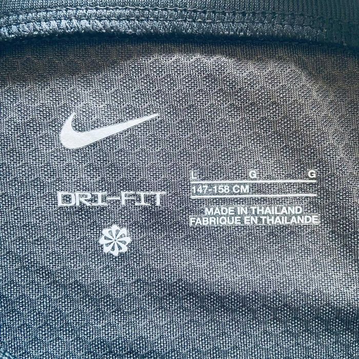 Nike Academy Dri-FIT Men’s Short-Sleeved Shirt