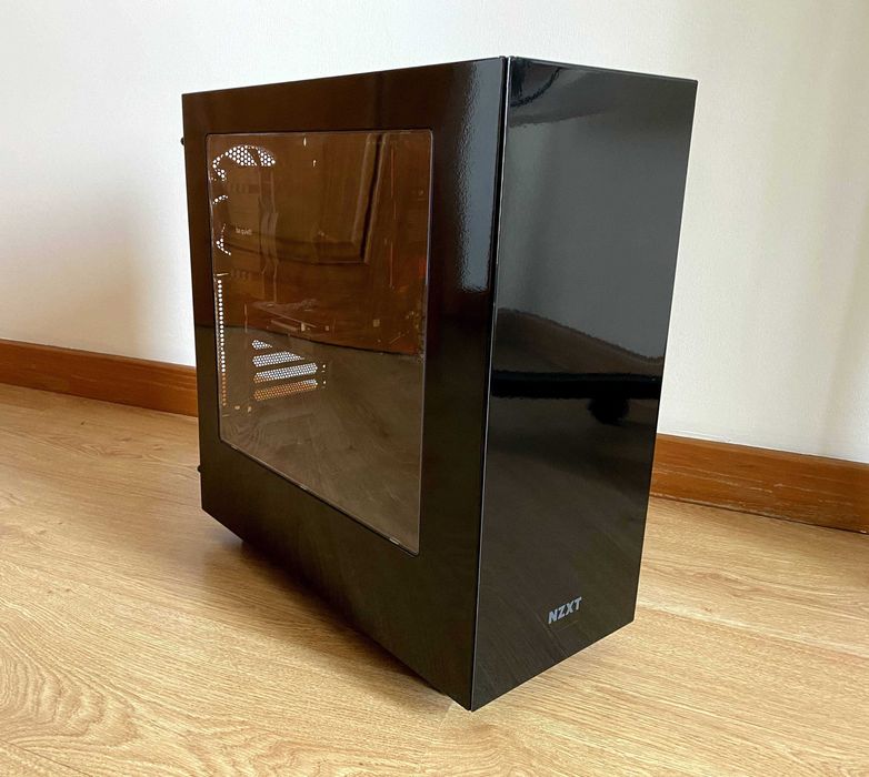 Desktop Xeon E5-2620 V3, 16GB RAM, Radeon RX 550