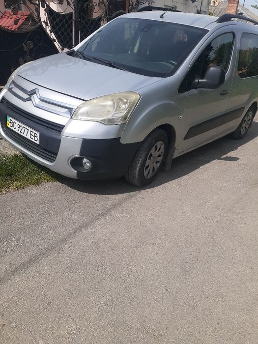 Продам сітроен берлінго 2008року 1,6 h di
