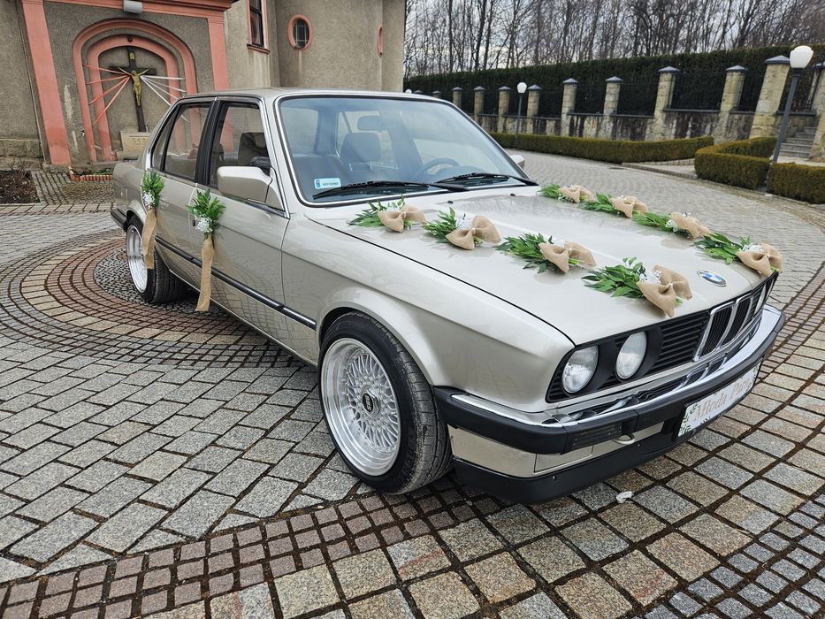 Złote BMW E30 do Ślubu | Styl BOHO | 4-Drzwi Klasyk | Śląsk/Małopolska