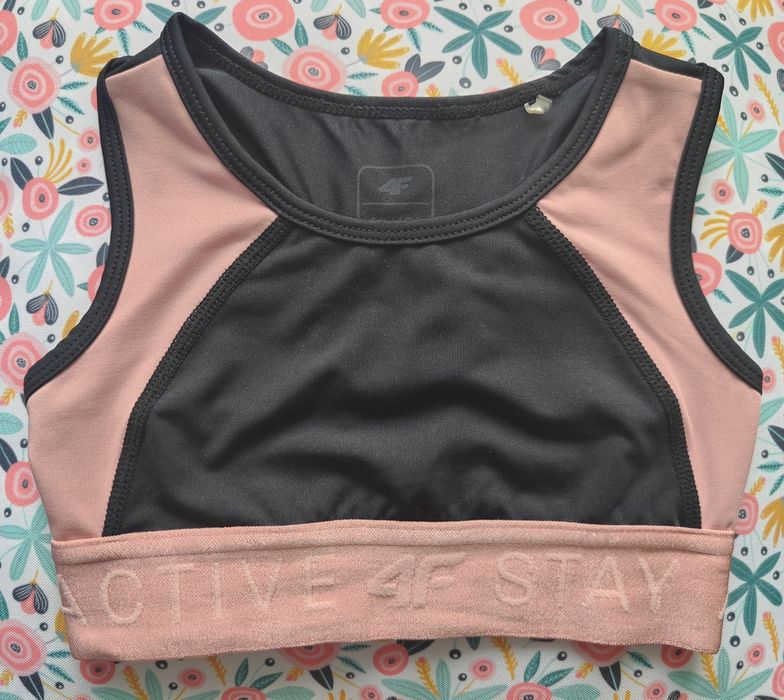 Top sportowy szybkoschnący 4F rozm.98/104