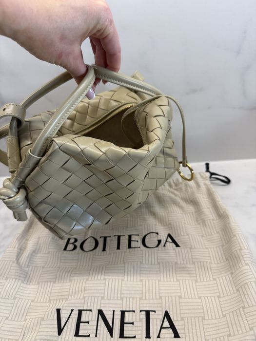 Bottega veneta Loop mini leather camera bag