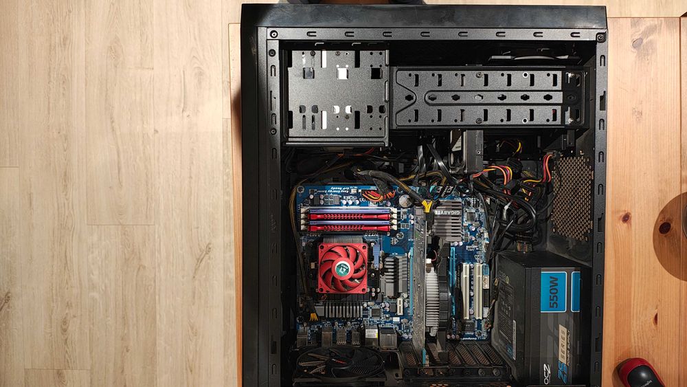 Komputer PC AMD Athlon FX 6100 24GB RAM Radeon HD 7770