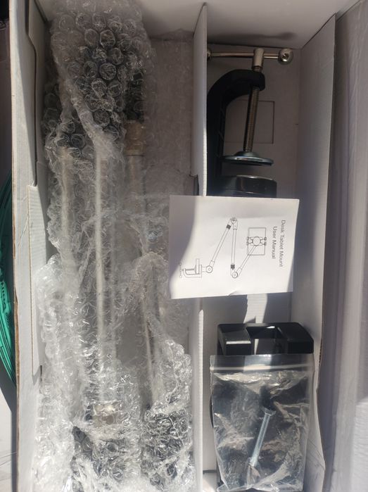 Suporte articulado para tablet ou telemóvel