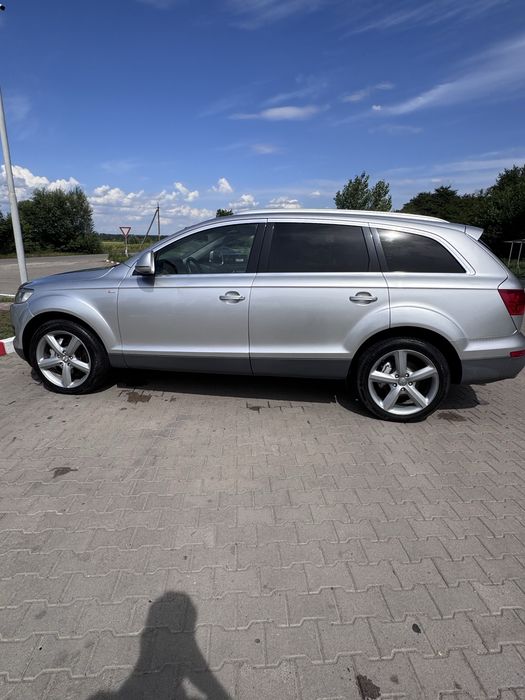 Продам Audi Q7 2007