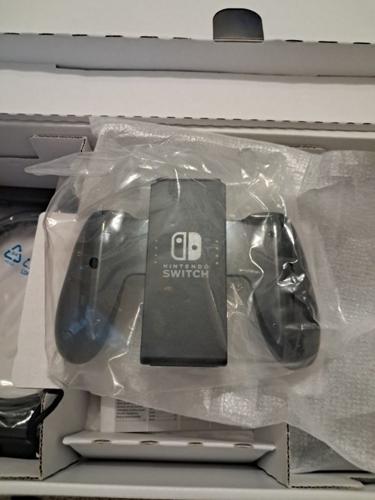Продам Nintendo Switch
