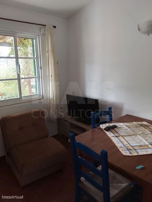 Moradia T2 com Quintal, Terraço e Churrasqueira em Vila Nova de Mil...