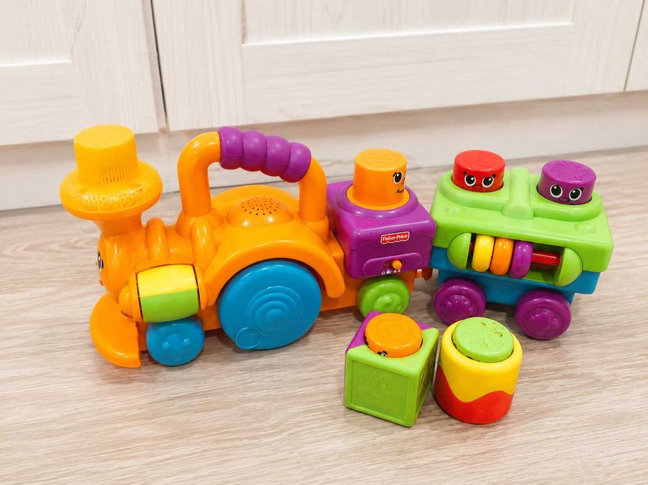 Fisher-Price Wesoły Pociąg – zabawka edukacyjna