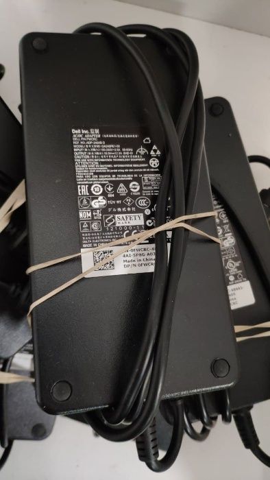 DELL 19.5V 12.3A 240 W Вт (7.4*5.0) Оригінальний блок живлення