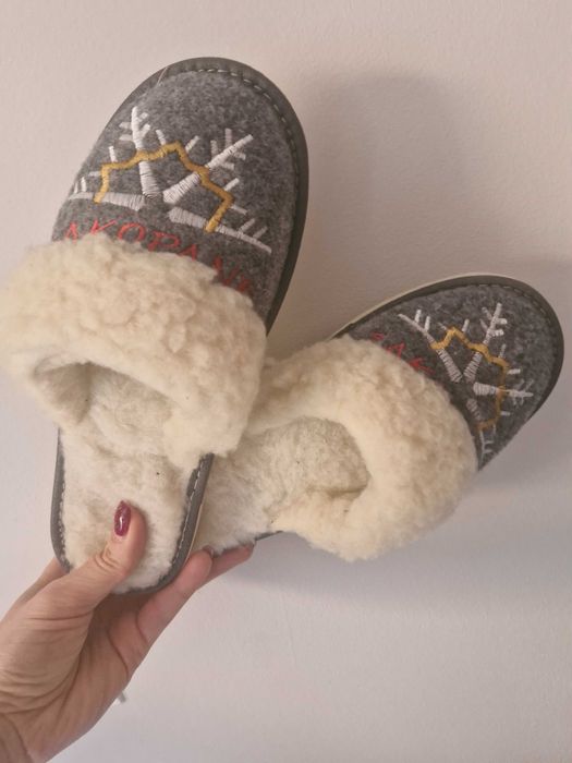 Kapcie klapki zimowe nowe góralskie 36