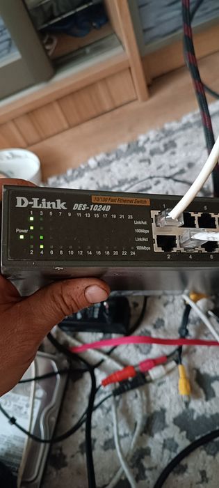 Комутатор D-Link DES-1024D
