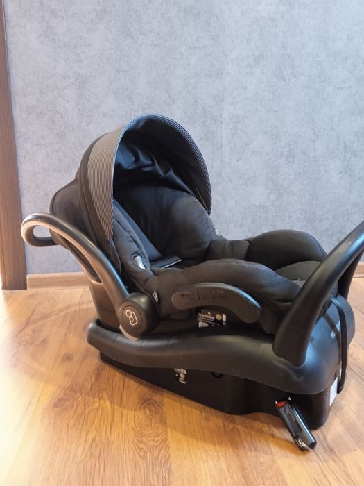 Дитяче автокрісло з кріпленням Isofix