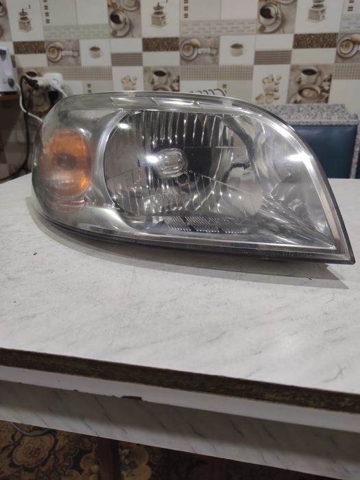 Фара Шевроле Авео т 250 правая б/у