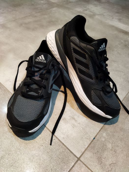 Buty damskie do biegania Adidas Response Foam r. 36  2/3