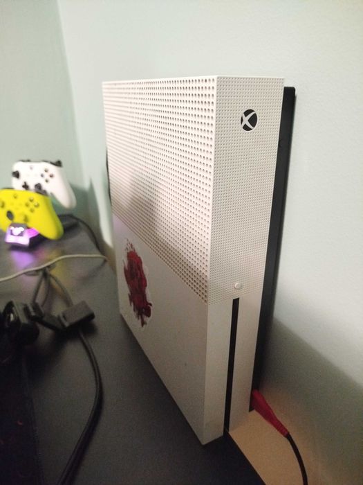 Xbox one s 1tb z padem elite