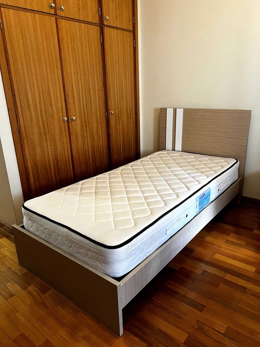 Conjunto de 2 Camas de Solteiro