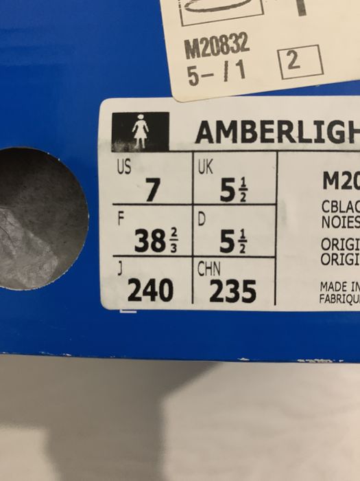 Adidas кросівки 38-39