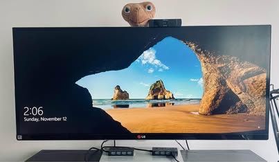 Monitor LG Ultrawide 34UM65