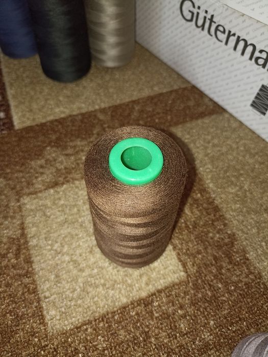 Нитки швейні Ninatex ном.40/2 5000м.нові і б/у.