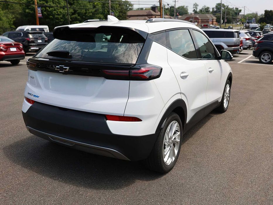 Chevrolet Bolt EUV LT FWD      2023