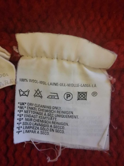 Casaco de lã vermelho