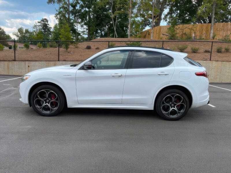 2023 Alfa Romeo Stelvio Veloce
