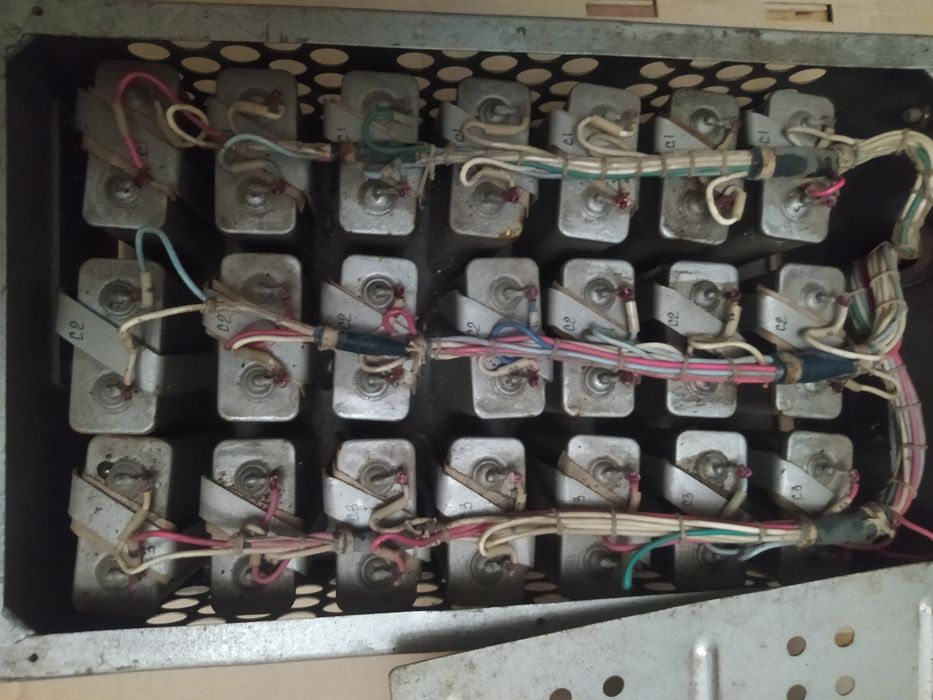 конденсатор,домкрат, насос,диод