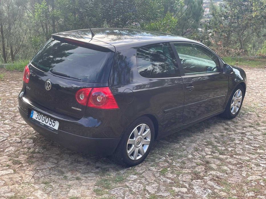 VW Golf V 1.9 TDI BlueMotion 3P | 1.9 TDI | Económico e Raro