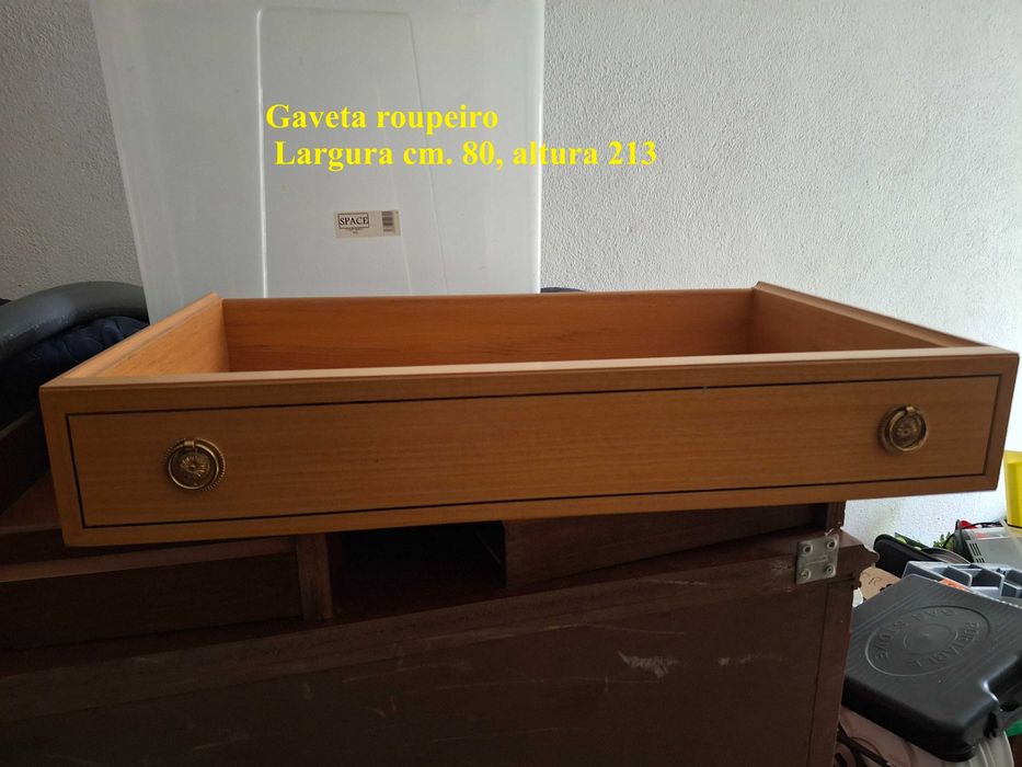 Vende se conjunto de quarto