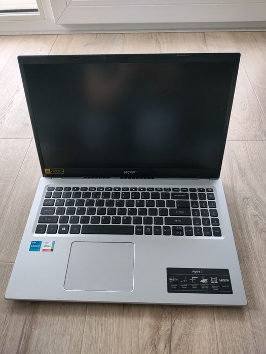 Laptop Acer Aspire A515-56