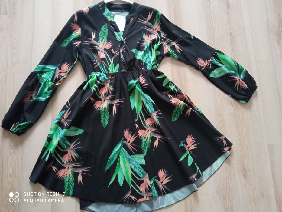 Sukienka nowa z metką