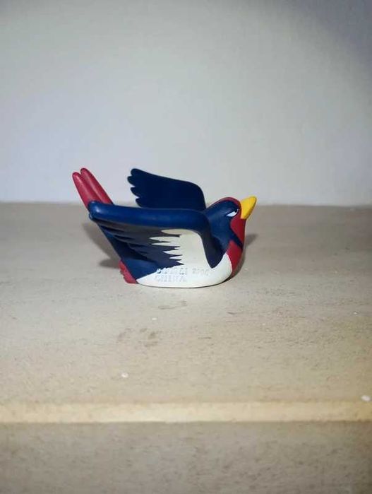Pokémon finger puppet / brinquedo / figura pokémon Swellow da bandai