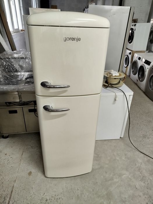 холодильник двокамерний Gorenje retro