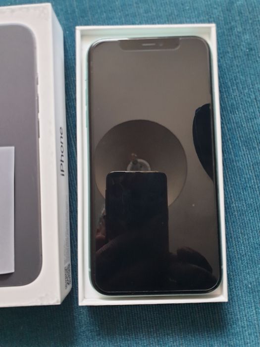 Айфон 11. Память 64 гб.