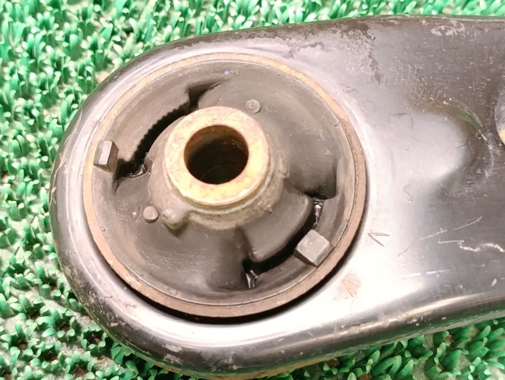 alt