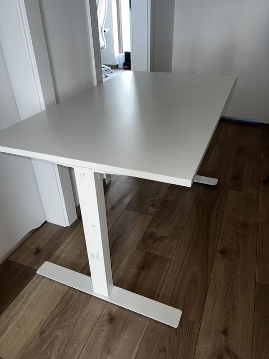 Biurko regulowane Ikea