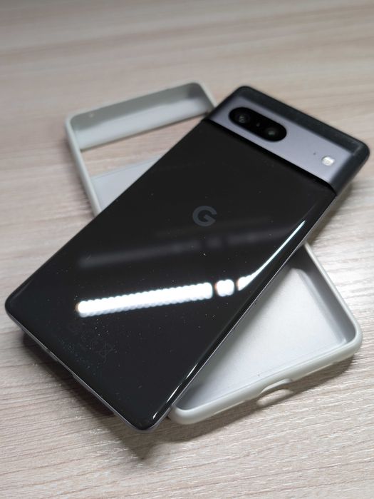 Smartpthone Google Pixel 7 5G 8/128GB 6.3" STAN BDB + oryginalny case GOOGLE + szkło hartowane